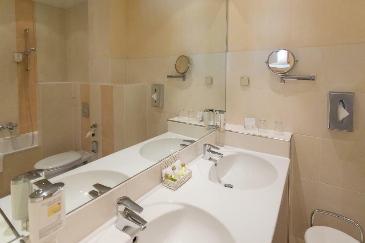Albrechtshof 3*